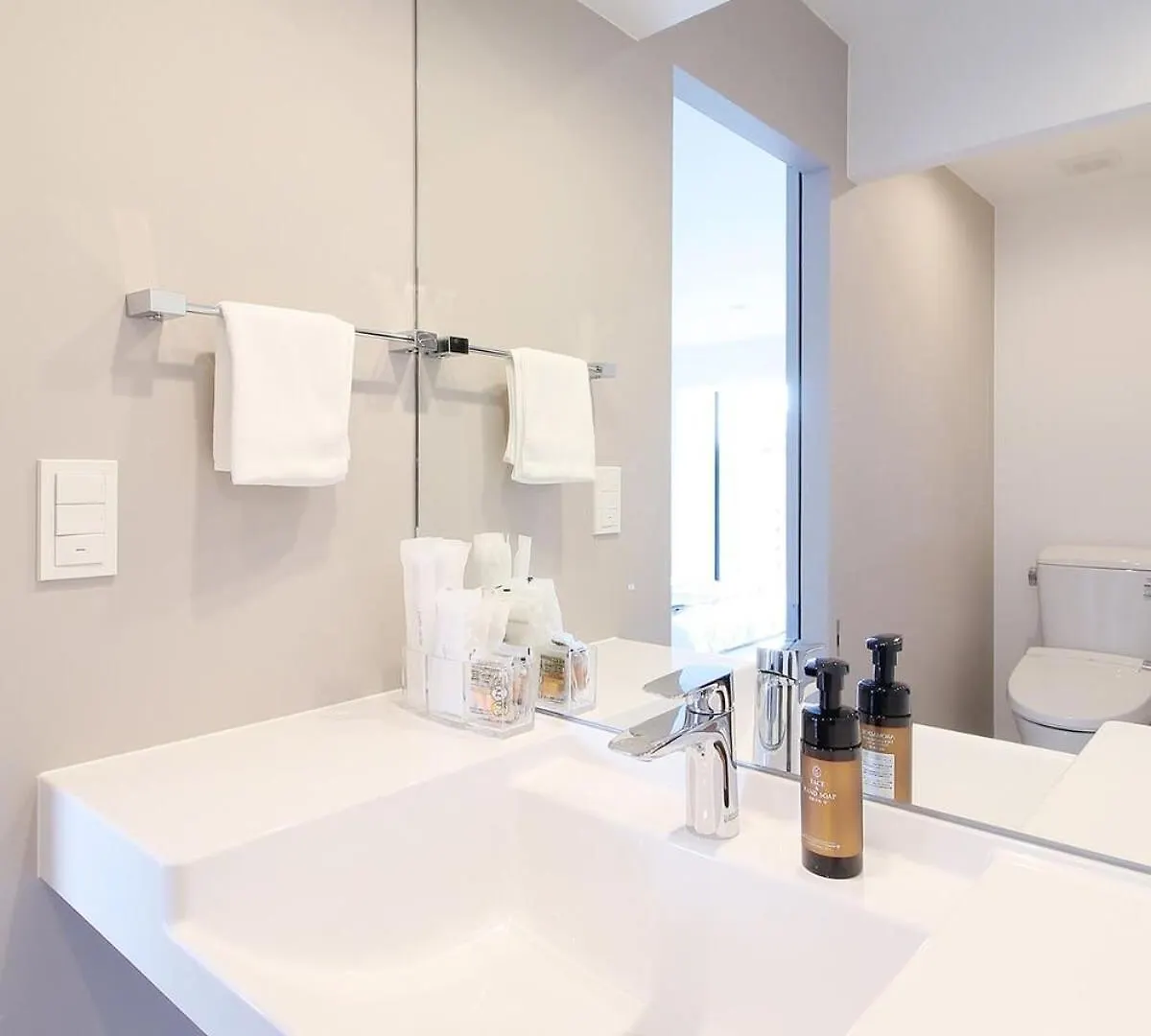 Bhotel Heiwaodori 201 - New Apt In Famous Hiroshima Dori Max 6P